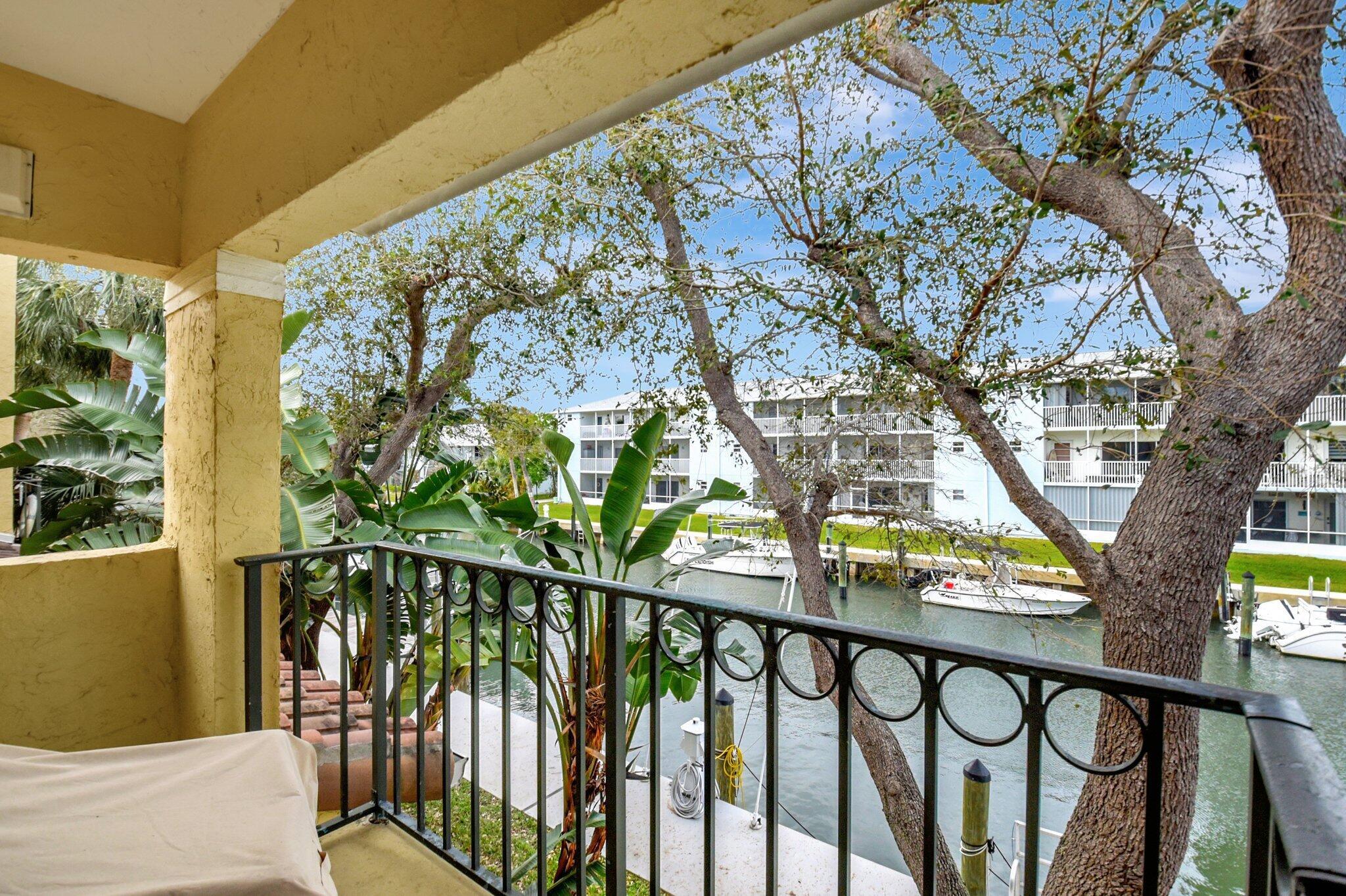 BAY REACH CONDO - Residential