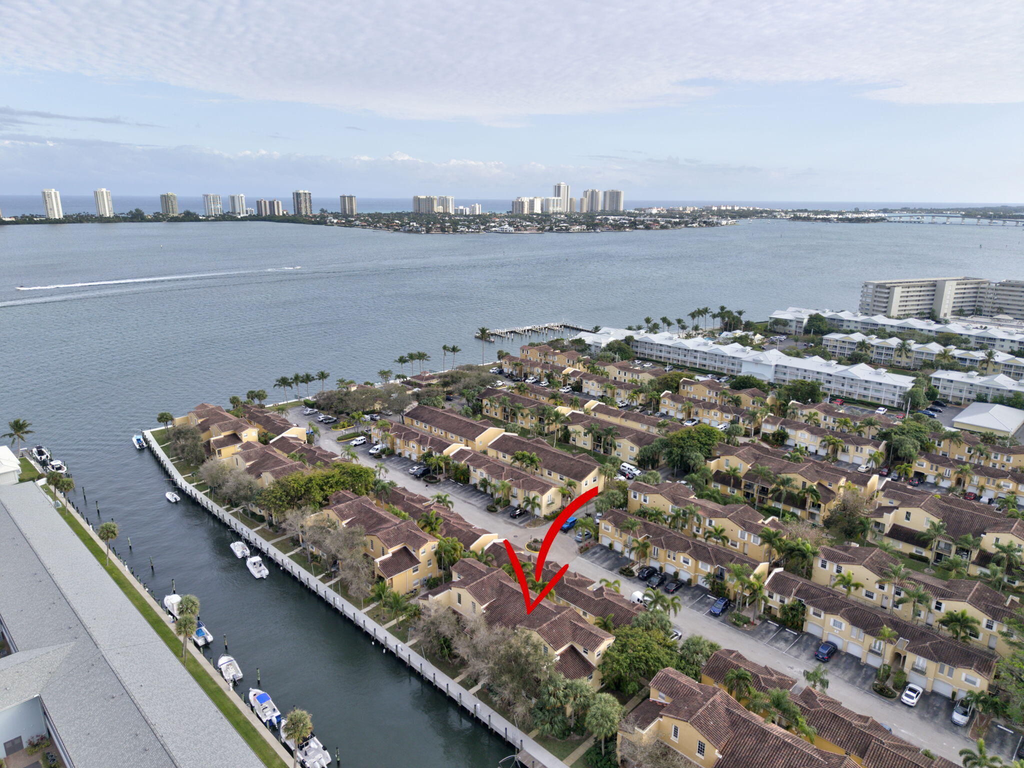 BAY REACH CONDO - Residential