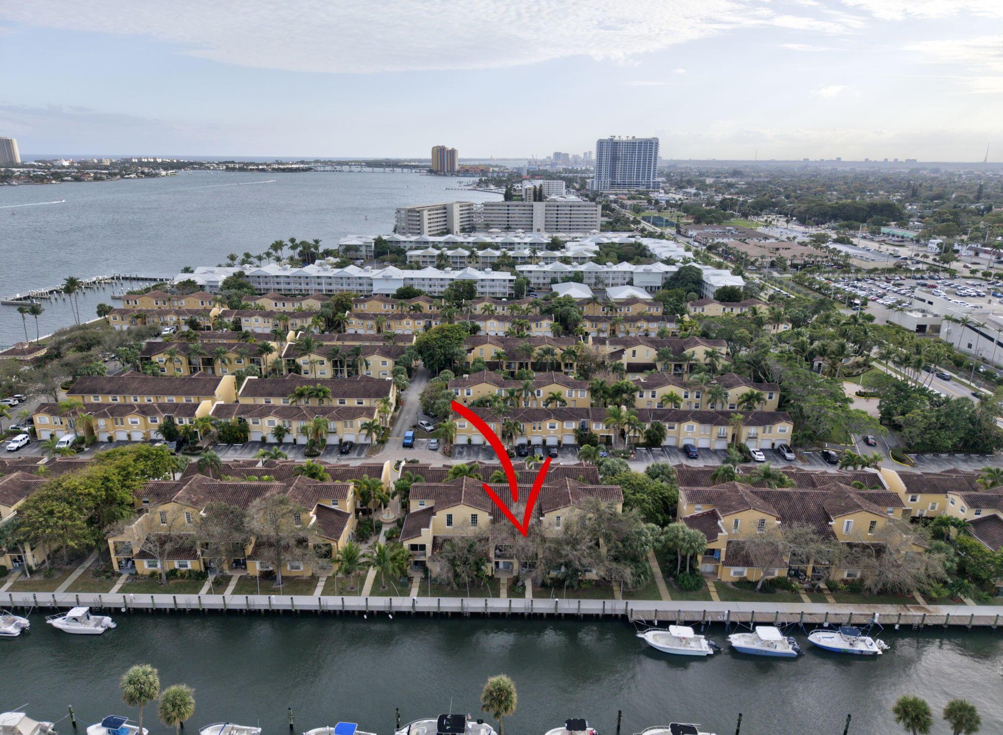 BAY REACH CONDO - Residential