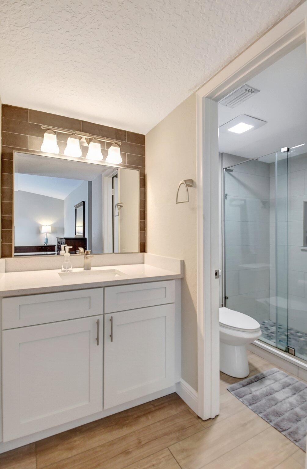 BAY REACH CONDO - Residential