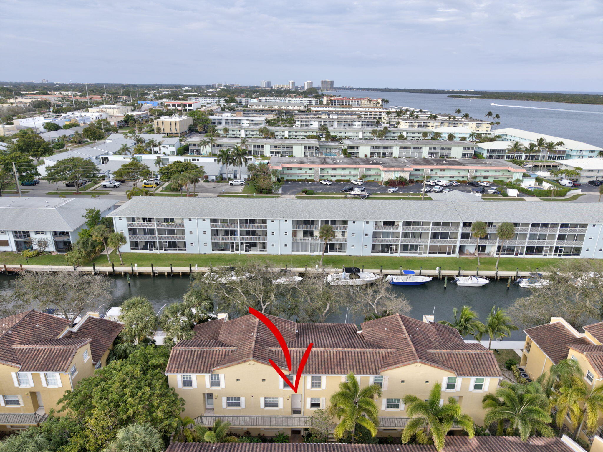 BAY REACH CONDO - Residential