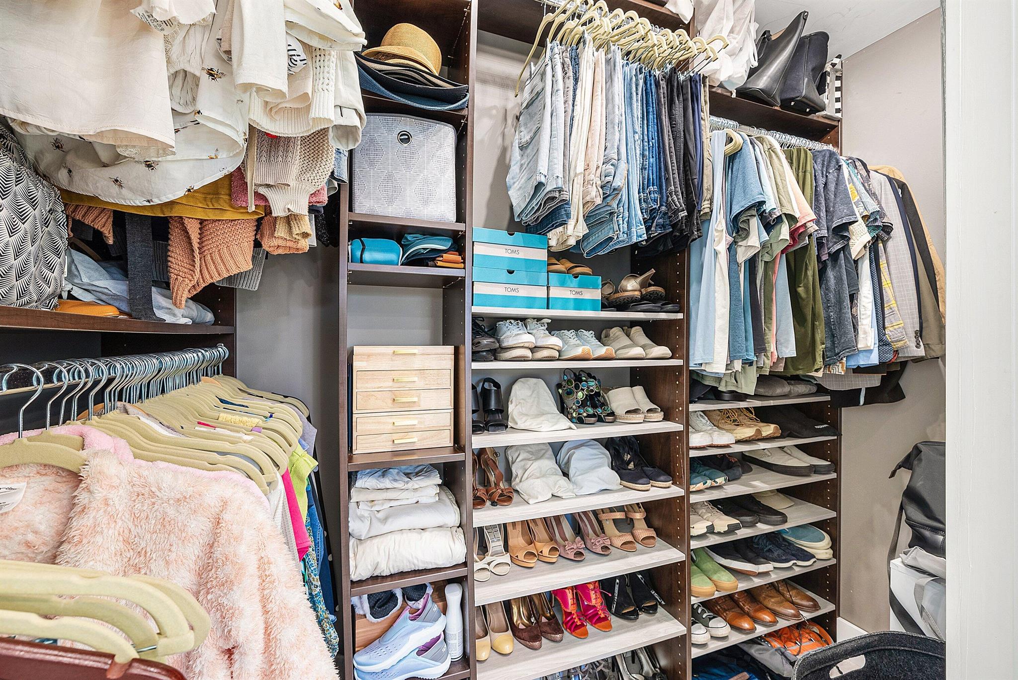 RAINBOW LAKES TR E - Residential