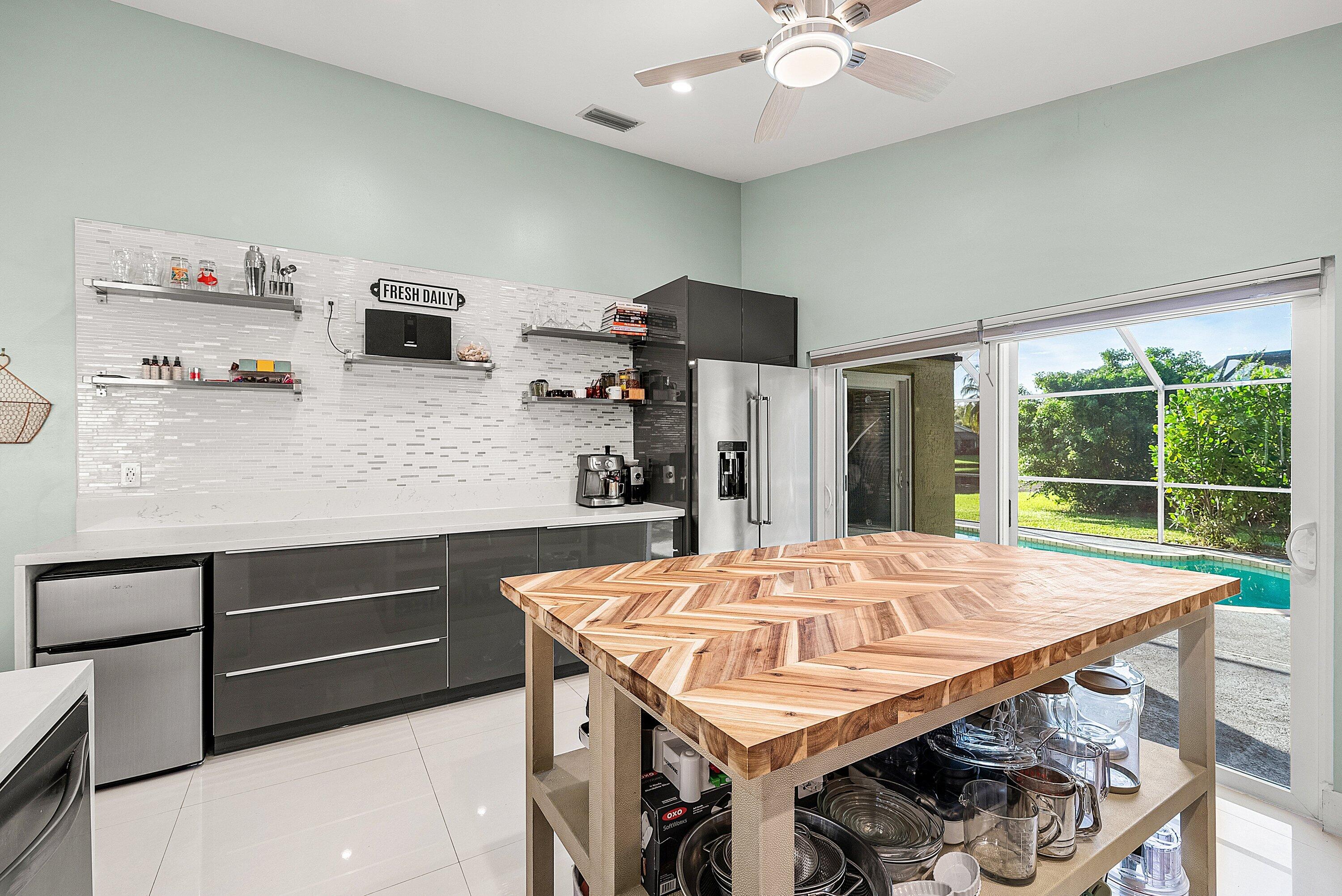 RAINBOW LAKES TR E - Residential