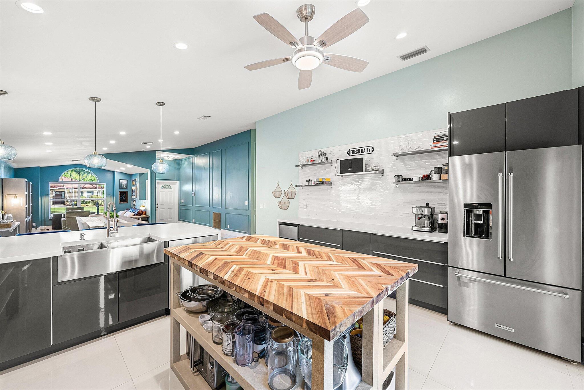 RAINBOW LAKES TR E - Residential