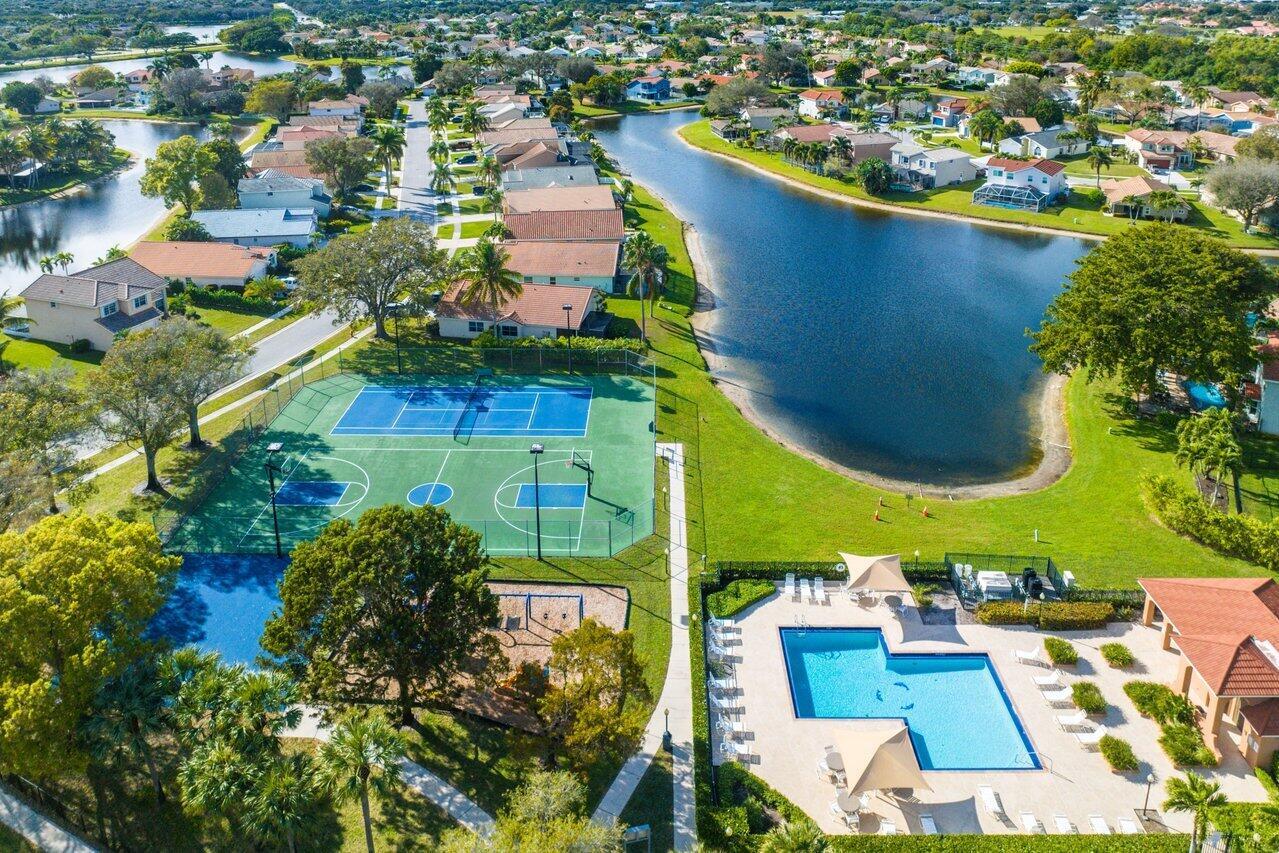 RAINBOW LAKES TR E - Residential