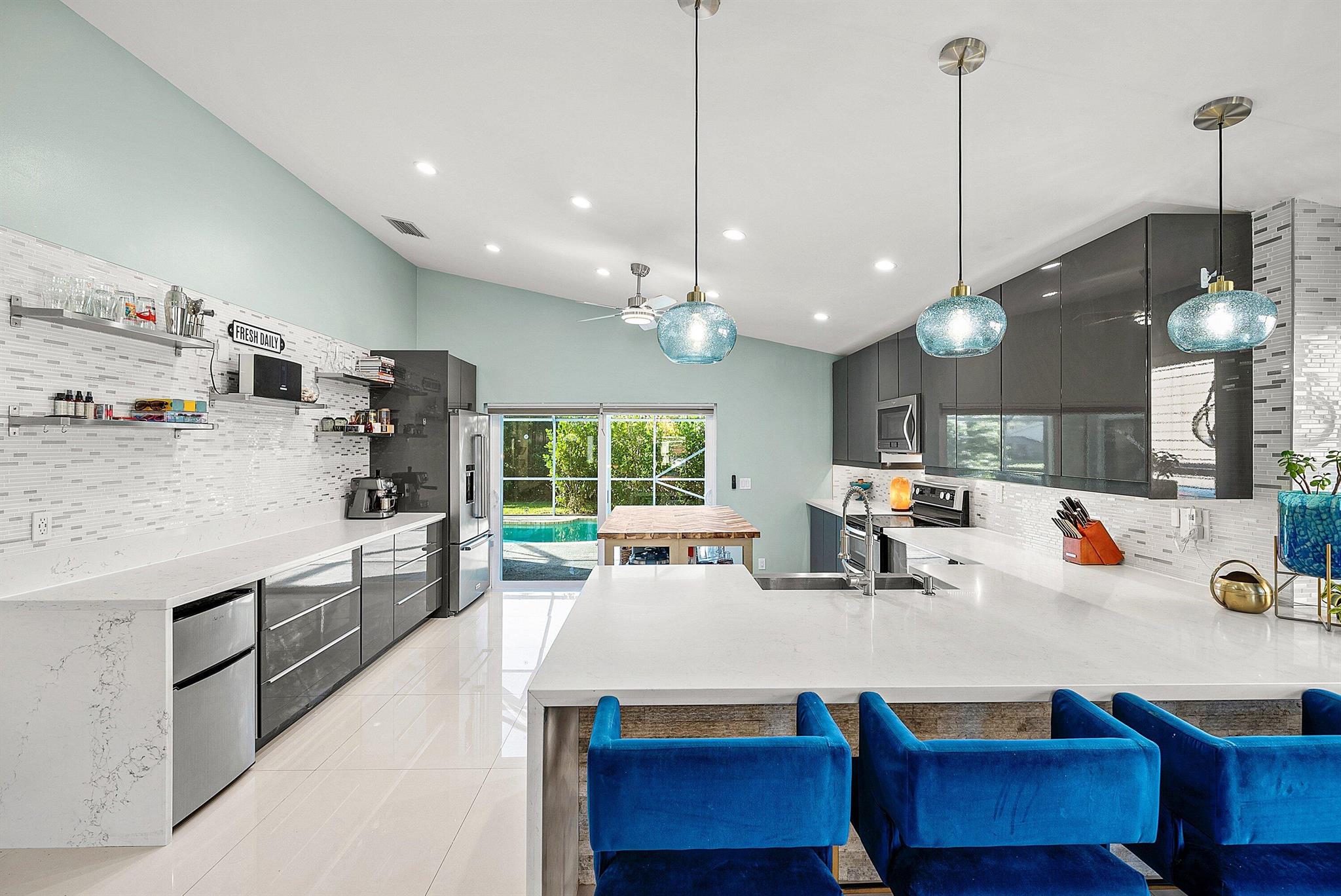 RAINBOW LAKES TR E - Residential