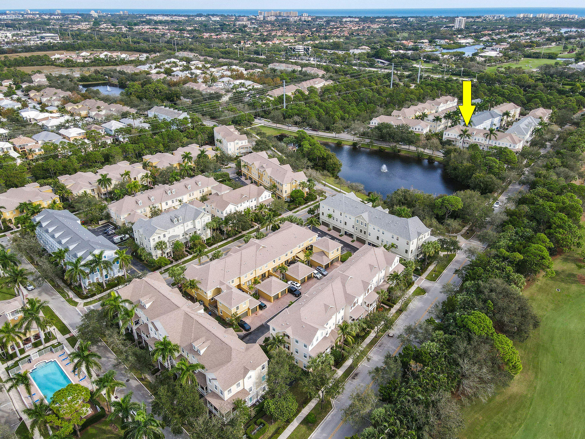 SANDPIPER COVE AT BOTANICA CONDO - Residential