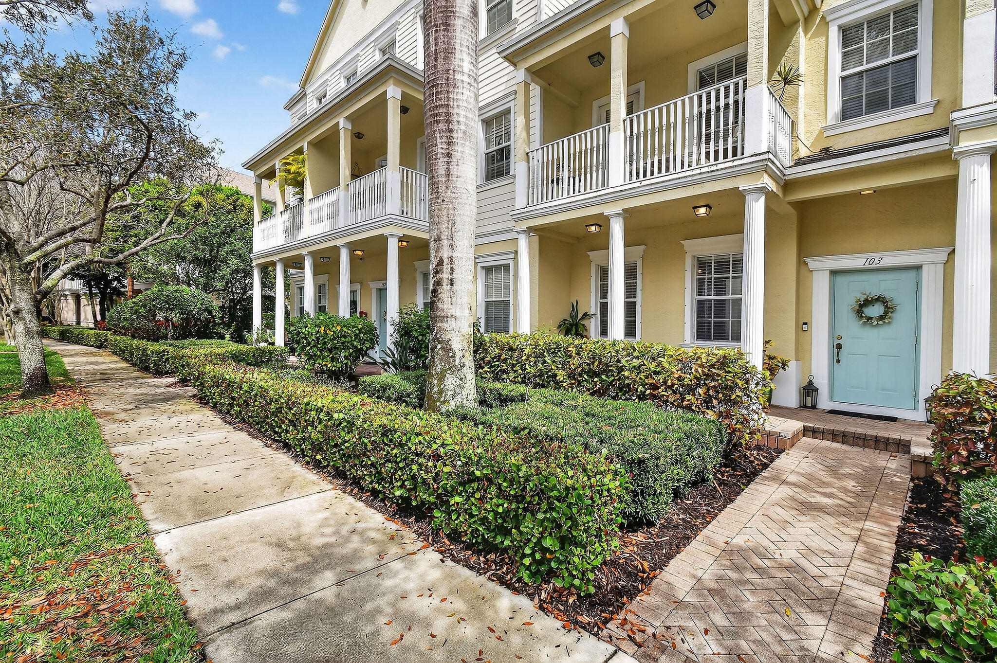 SANDPIPER COVE AT BOTANICA CONDO - Residential