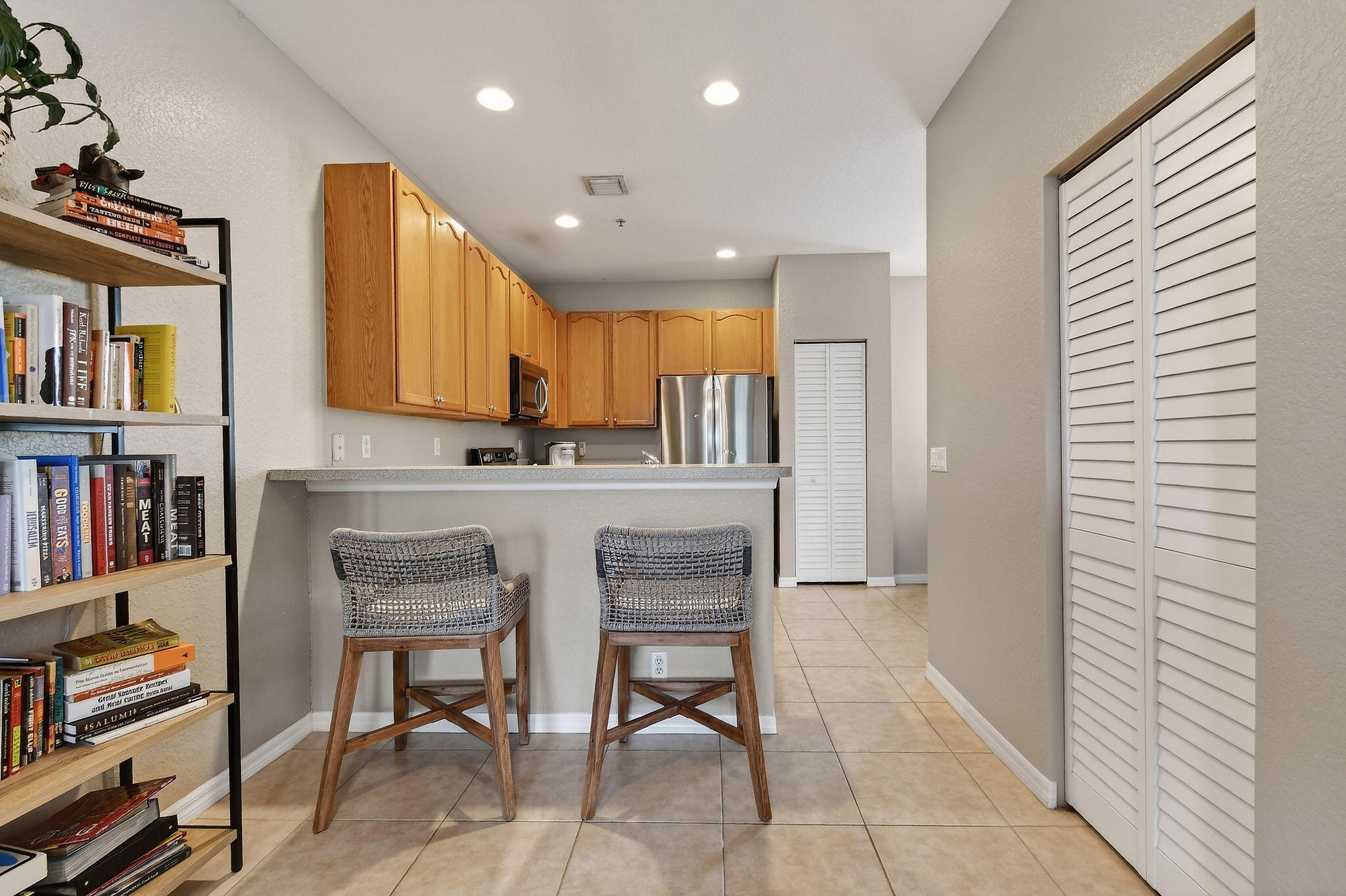 SANDPIPER COVE AT BOTANICA CONDO - Residential