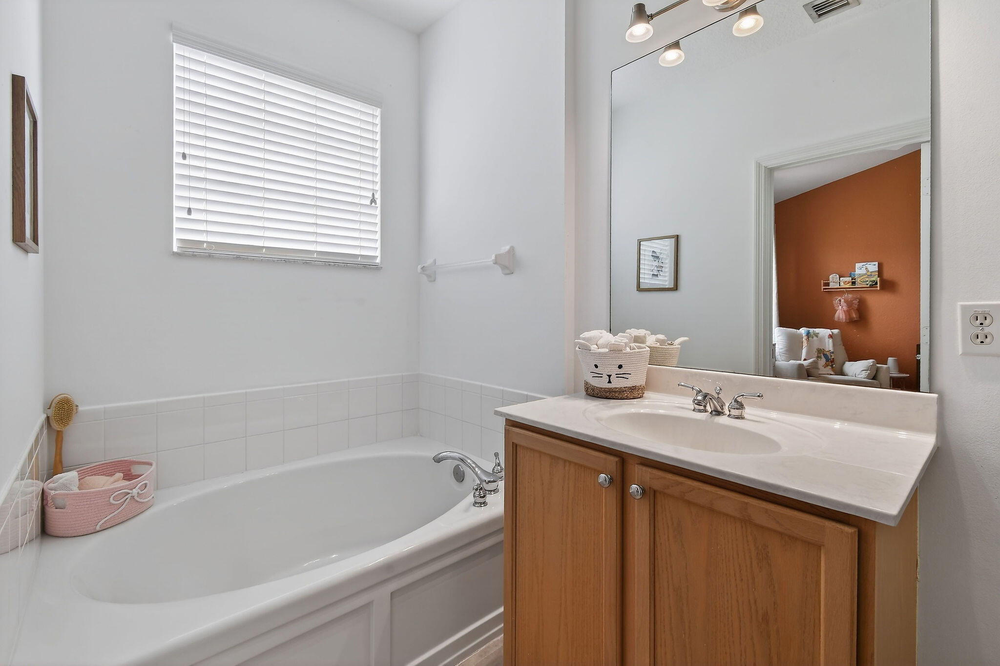 SANDPIPER COVE AT BOTANICA CONDO - Residential