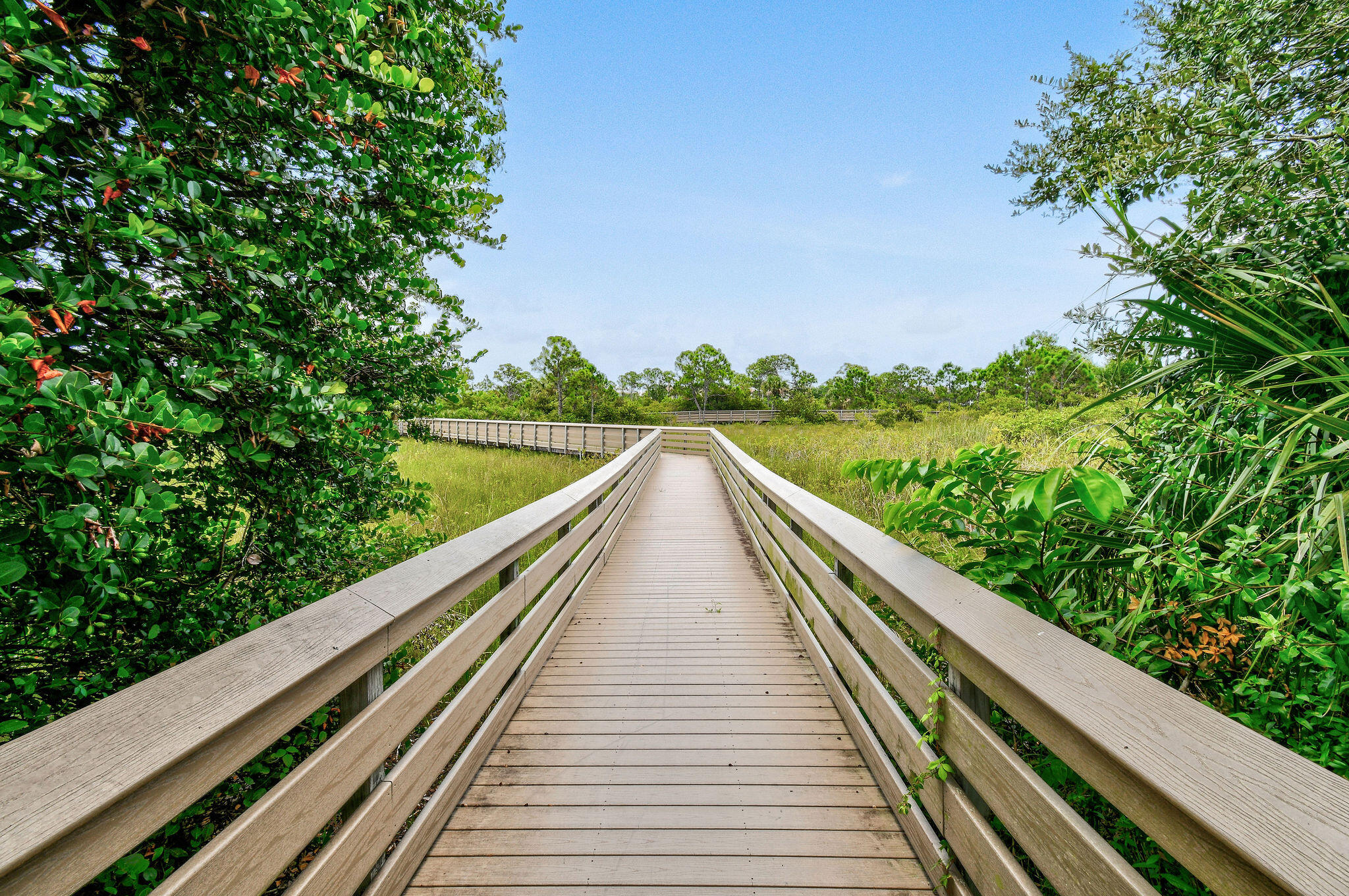 SANDPIPER COVE AT BOTANICA CONDO - Residential