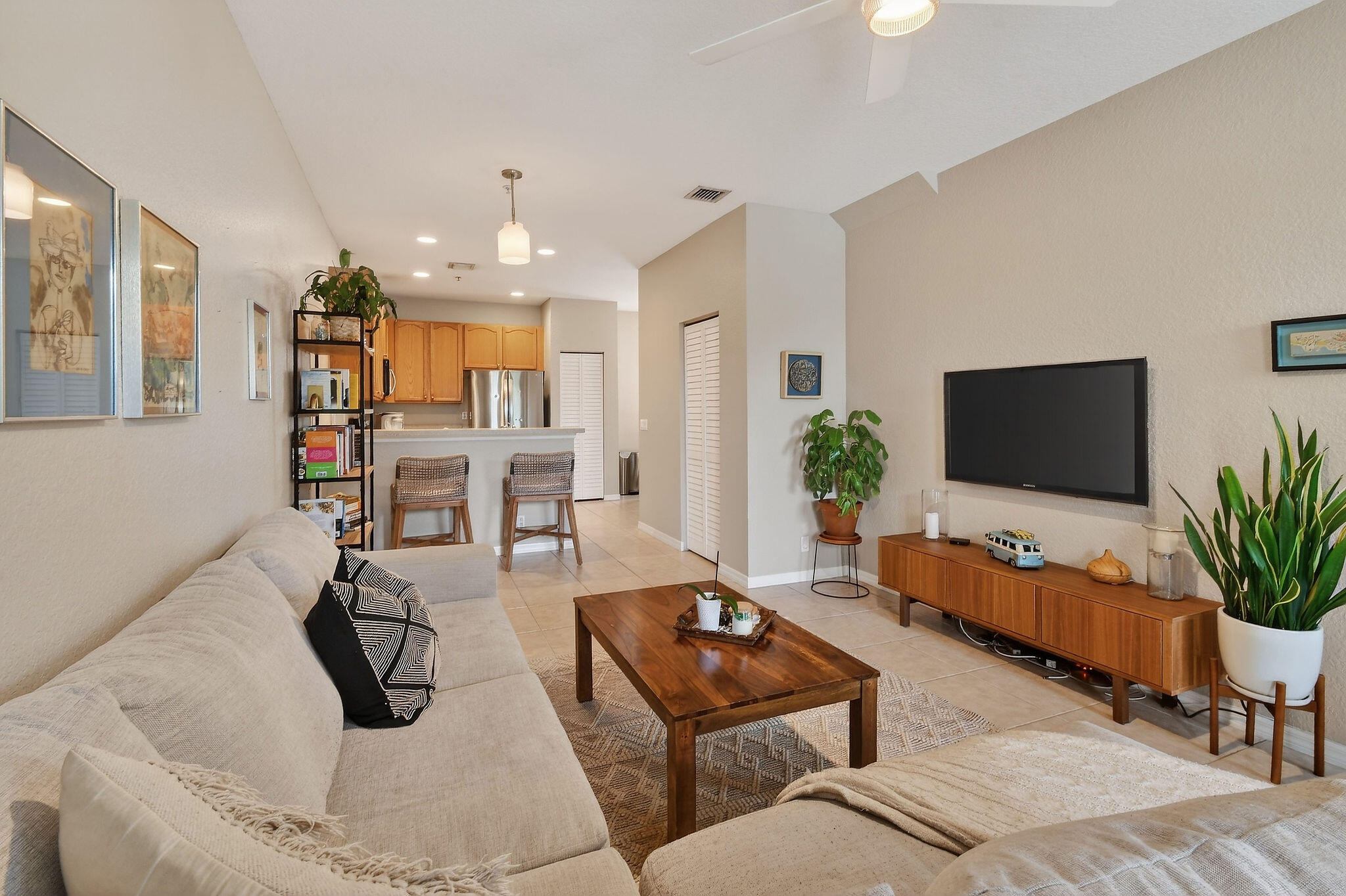 SANDPIPER COVE AT BOTANICA CONDO - Residential