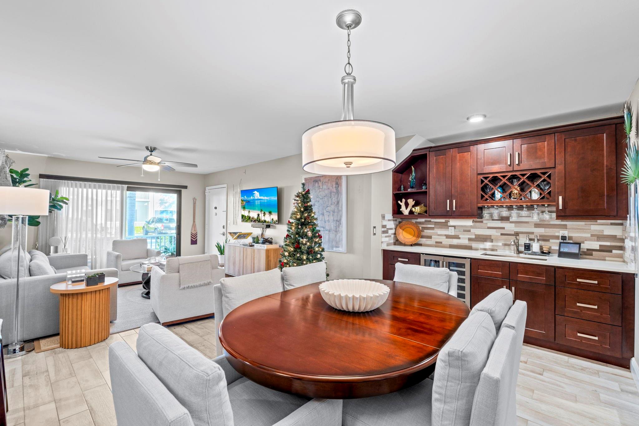 Cypress Club Condo - Residential
