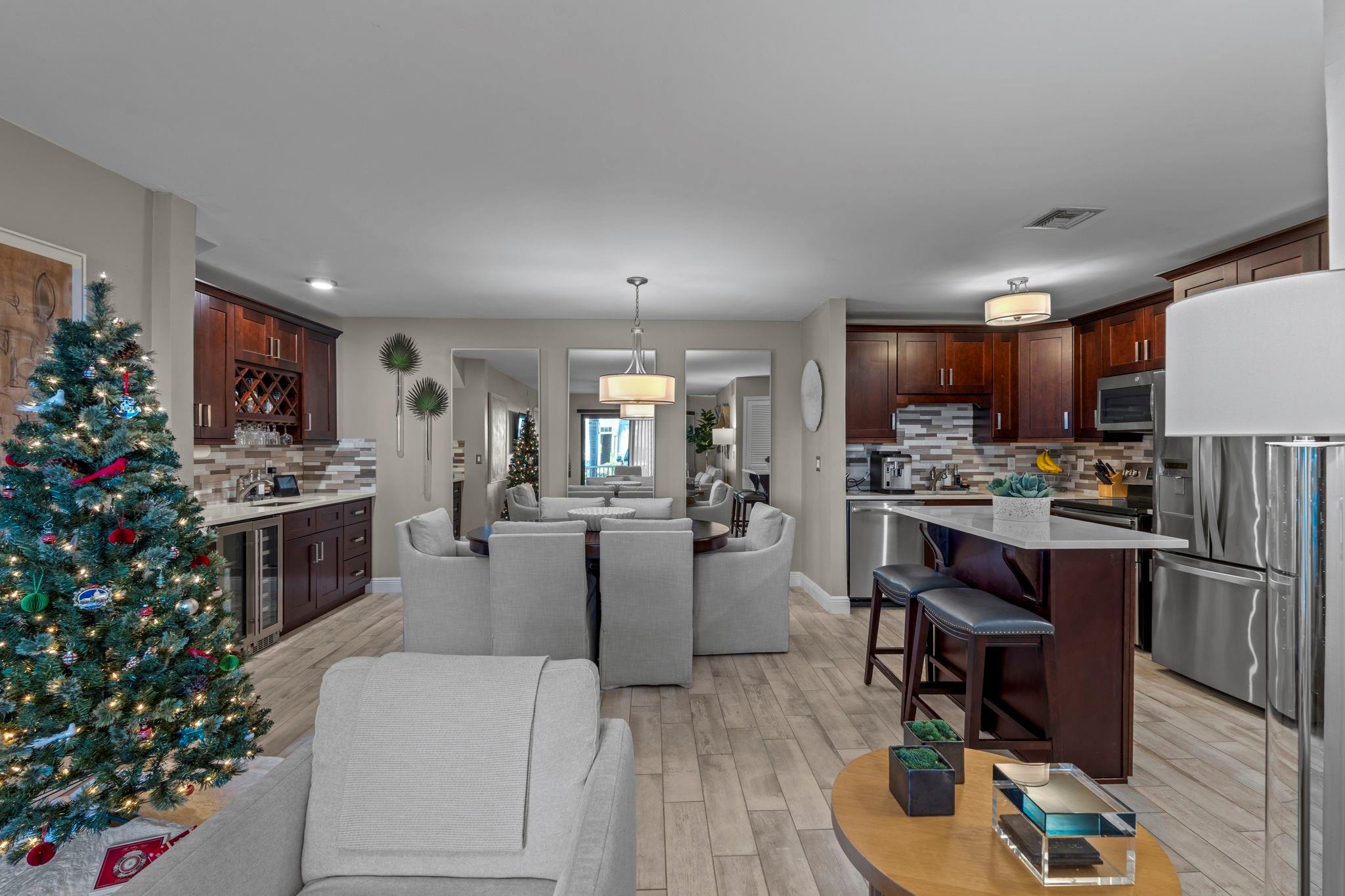 Cypress Club Condo - Residential