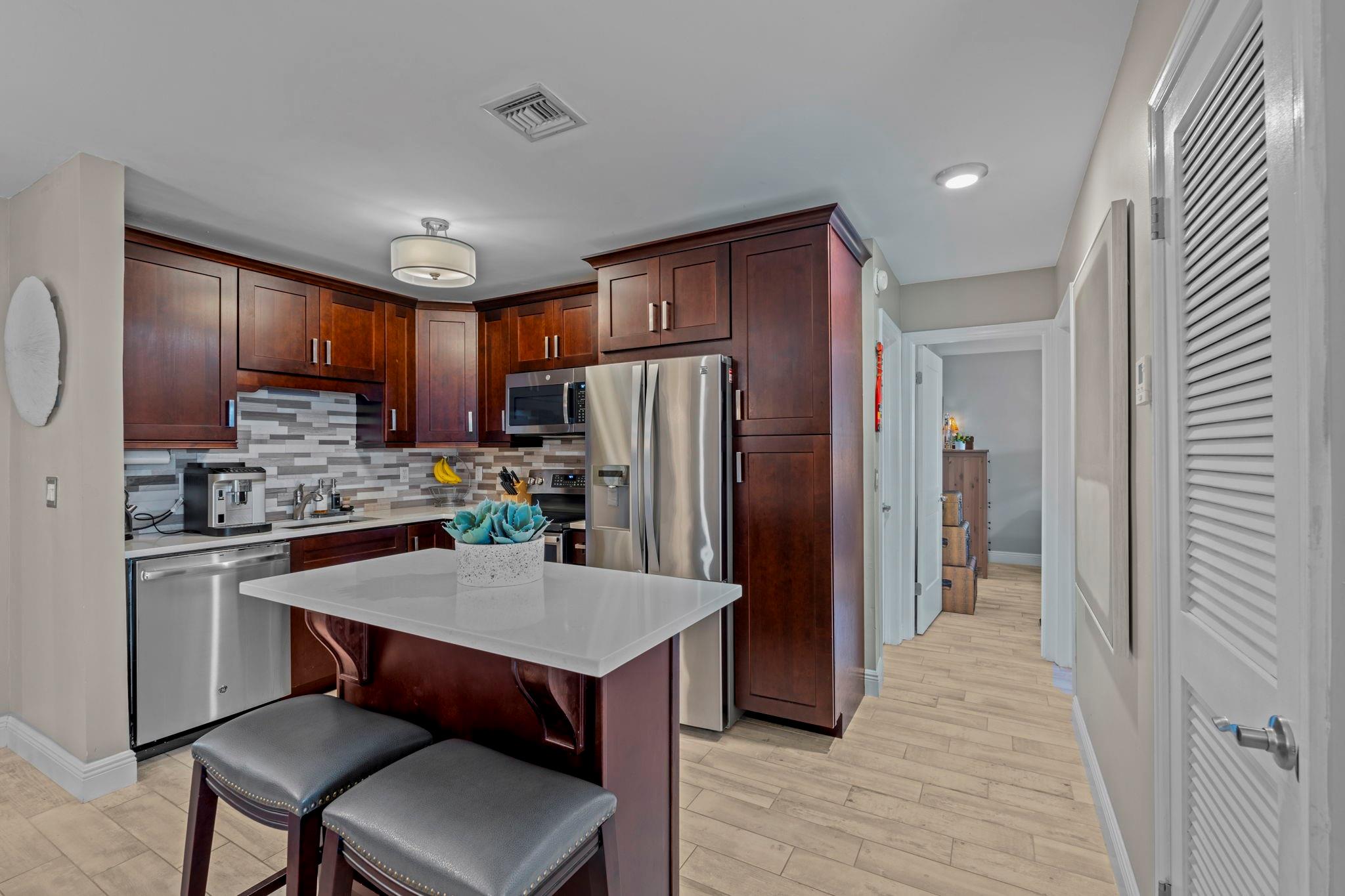 Cypress Club Condo - Residential