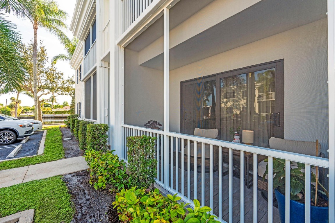 160 Cypress Club Drive 604