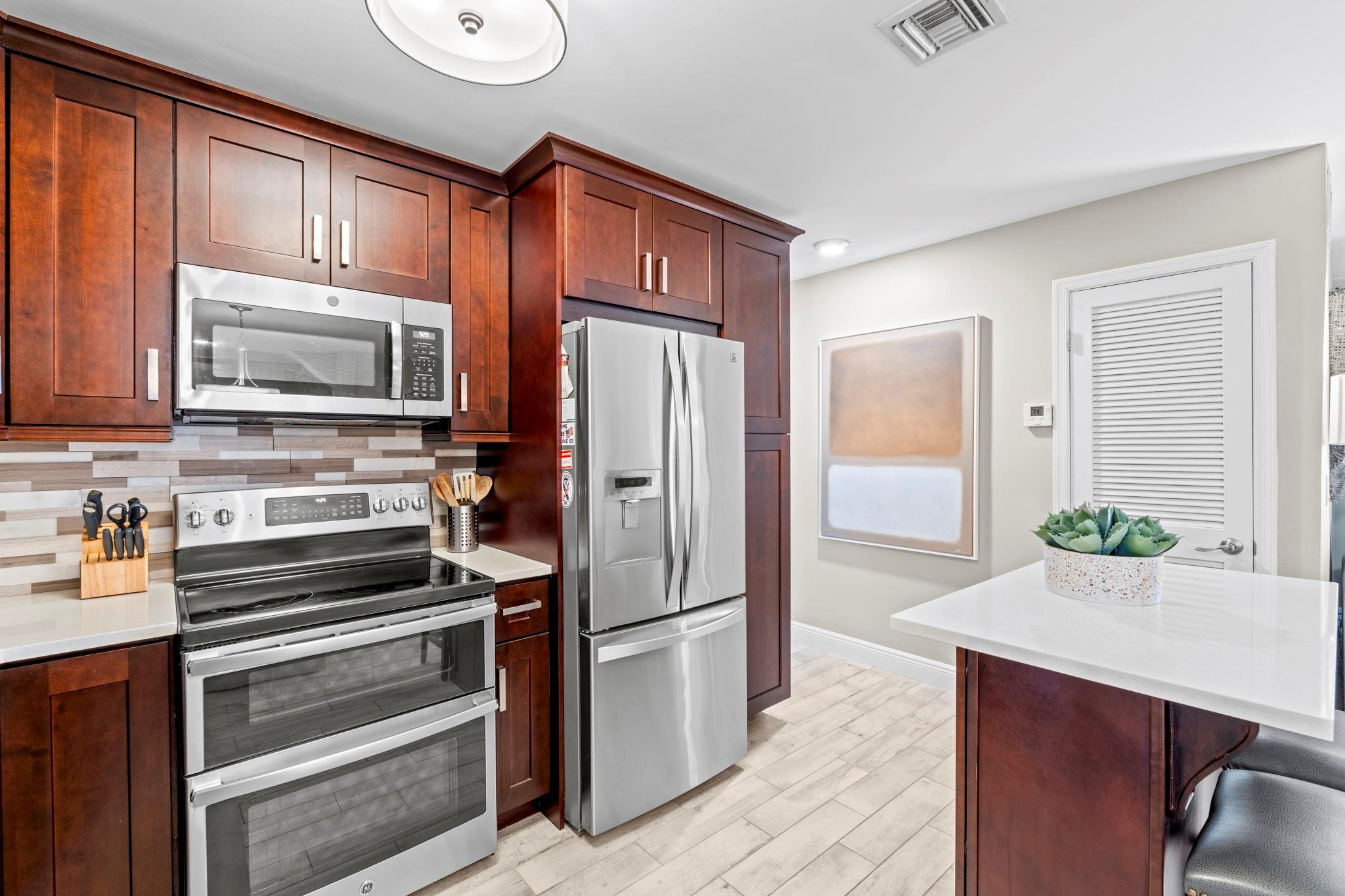 Cypress Club Condo - Residential