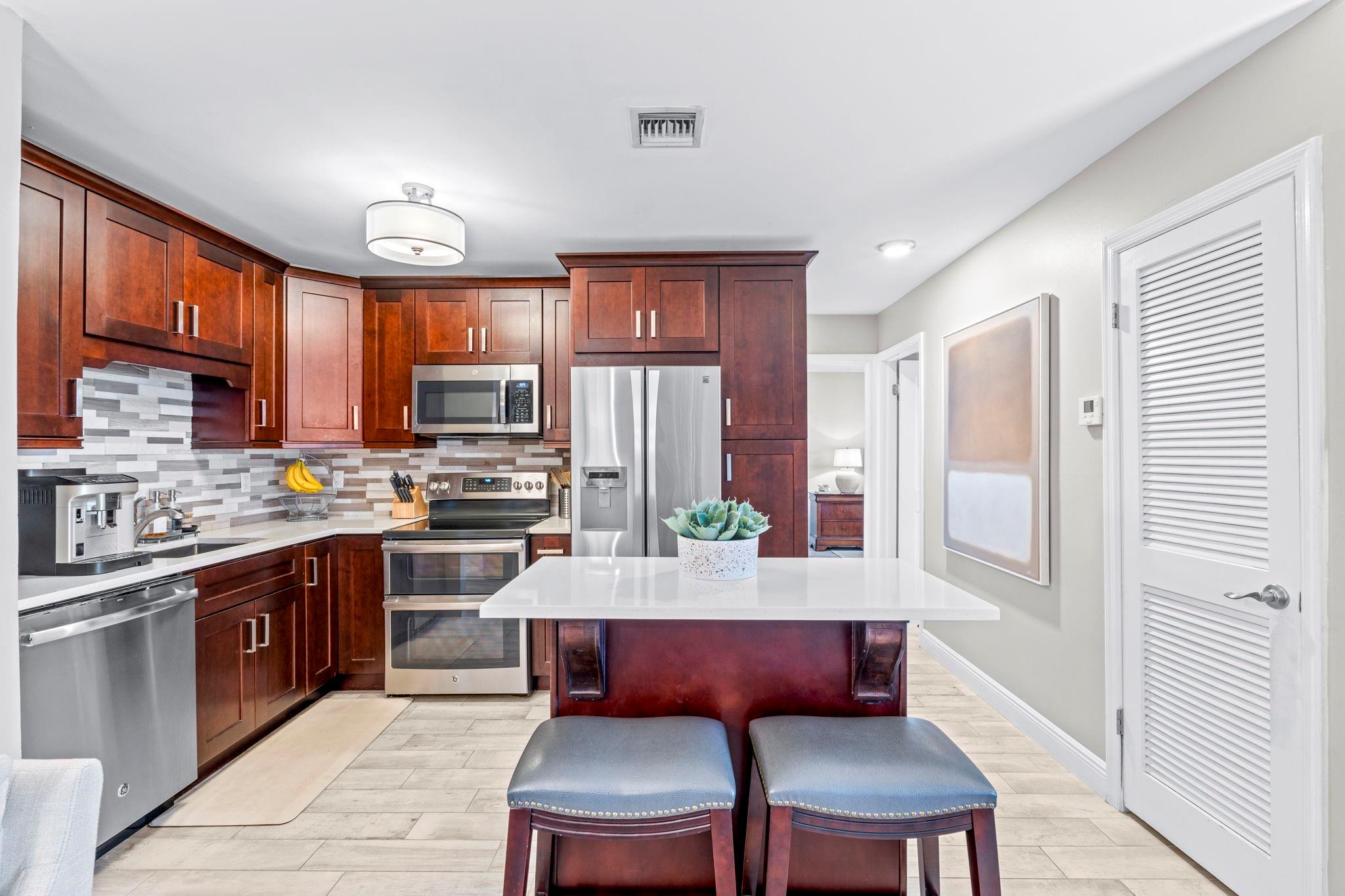 Cypress Club Condo - Residential