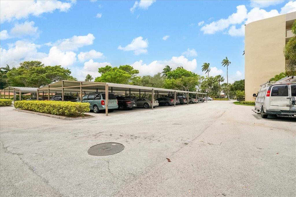 LAKESHORE COLONY I CONDO - Residential