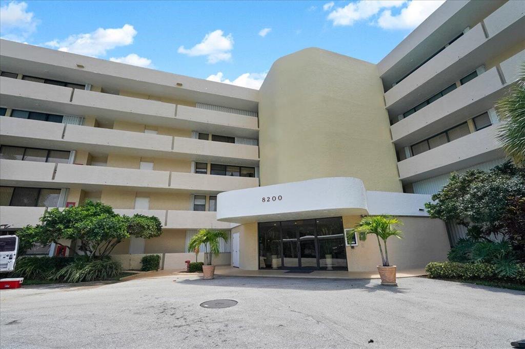 LAKESHORE COLONY I CONDO - Residential