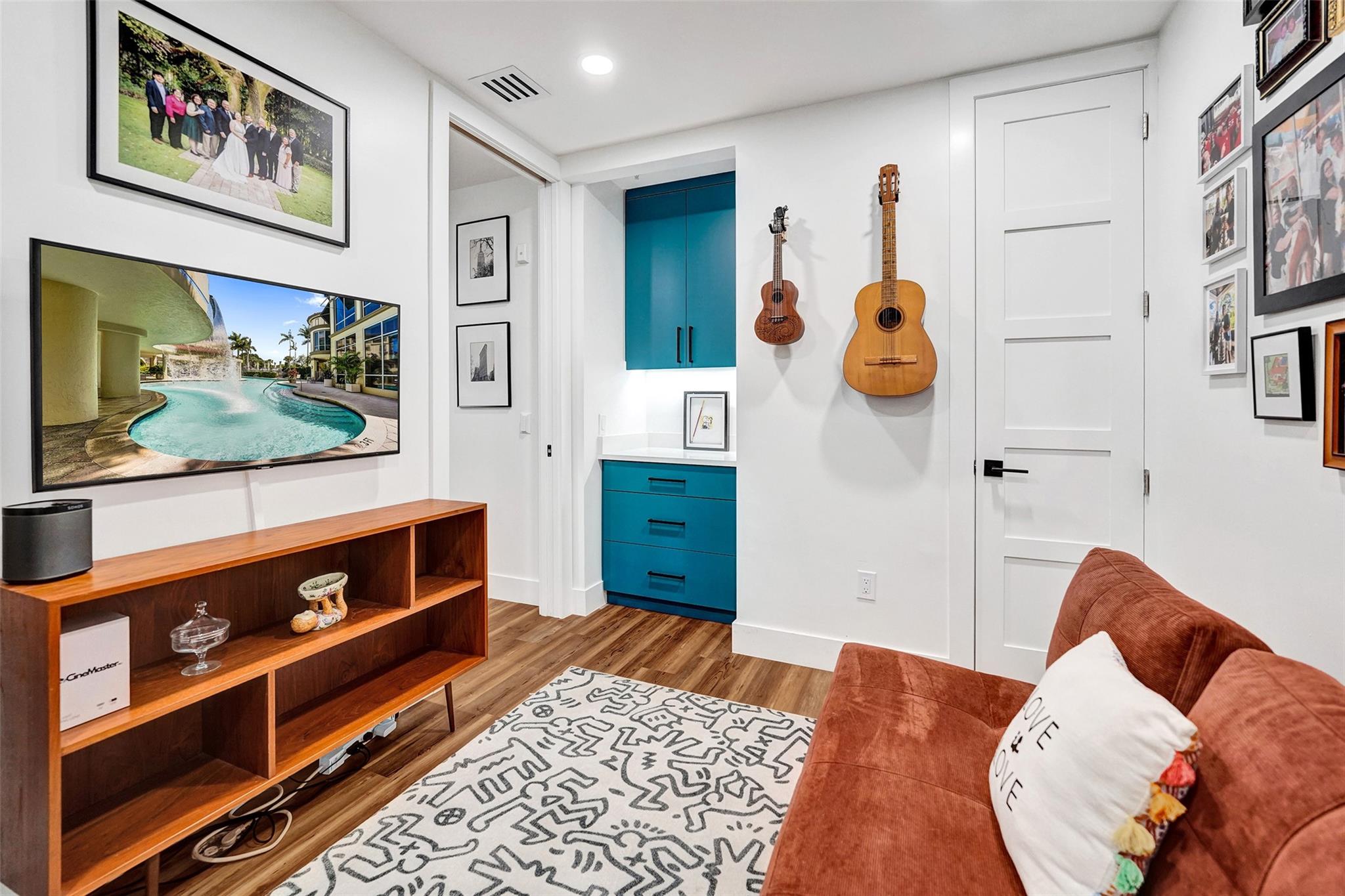 WILTON STATION - Residential