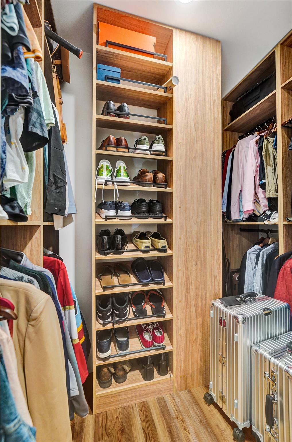 WILTON STATION - Residential