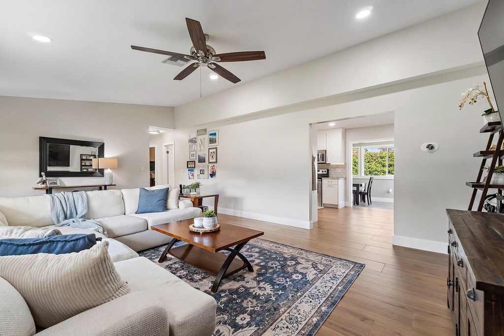 Photo of 8913 SE Sandridge Avenue, Hobe Sound, FL 33455 (MLS # B26006217)