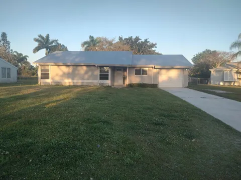 3065 SW Longleaf Court, Port St Lucie, FL MLS: R11073455
