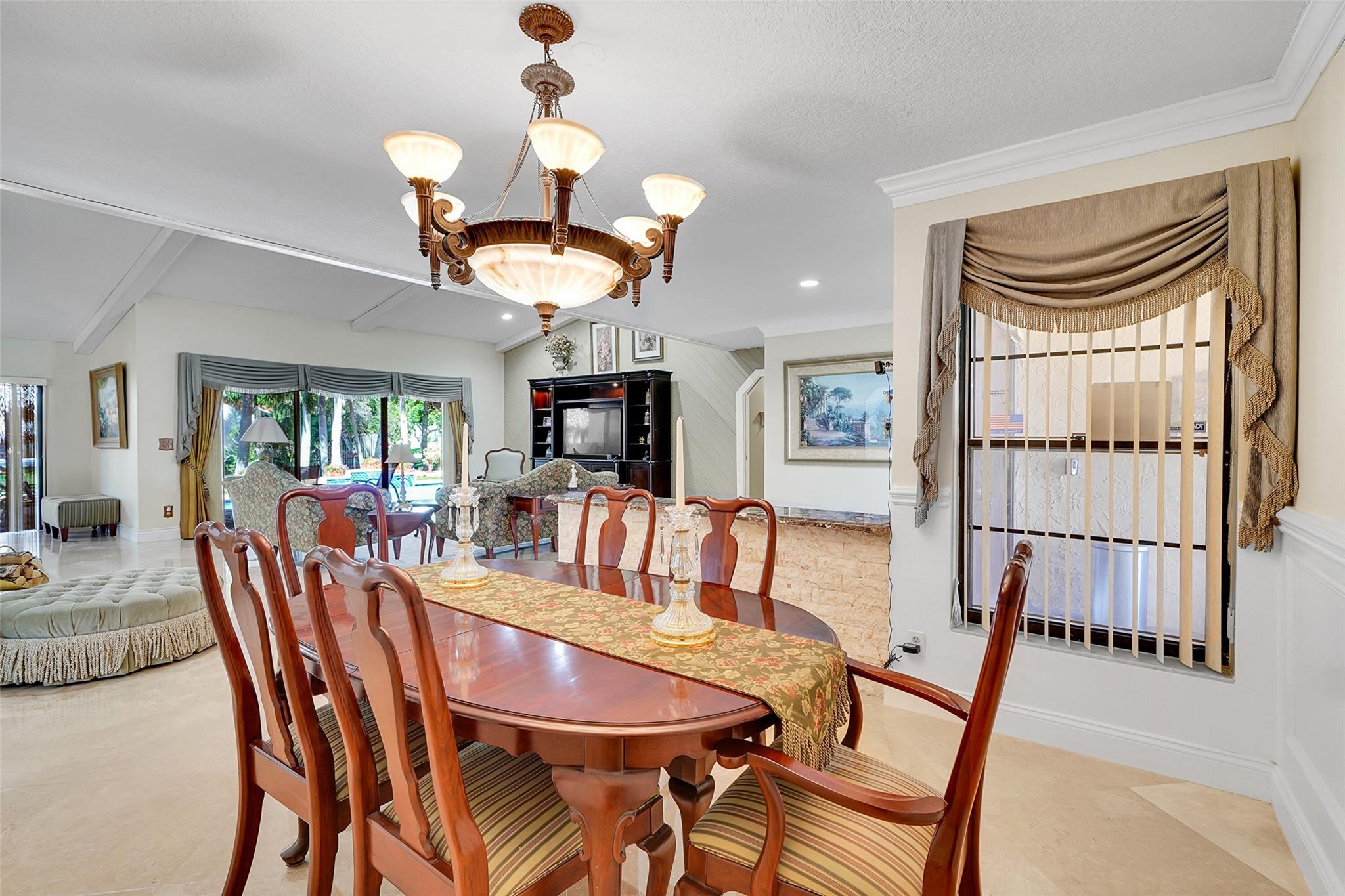 Jacaranda Lakes - Residential