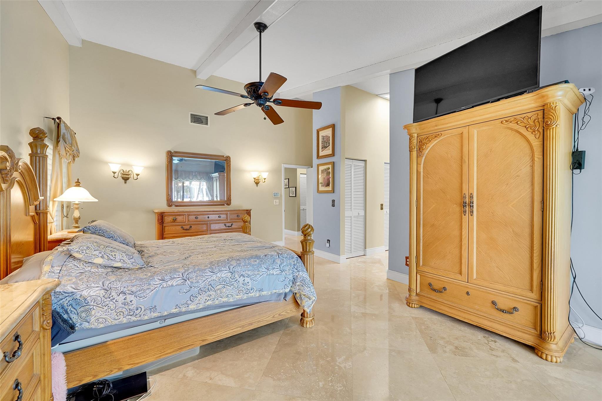 Jacaranda Lakes - Residential