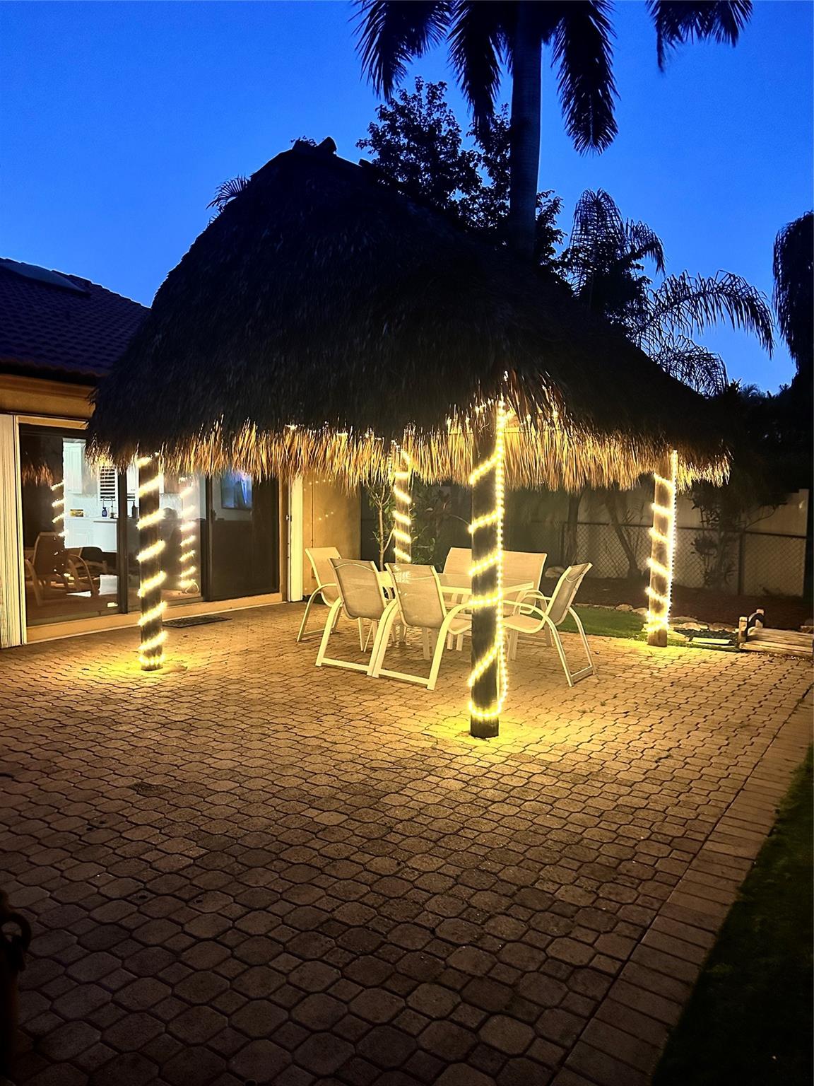 Jacaranda Lakes - Residential