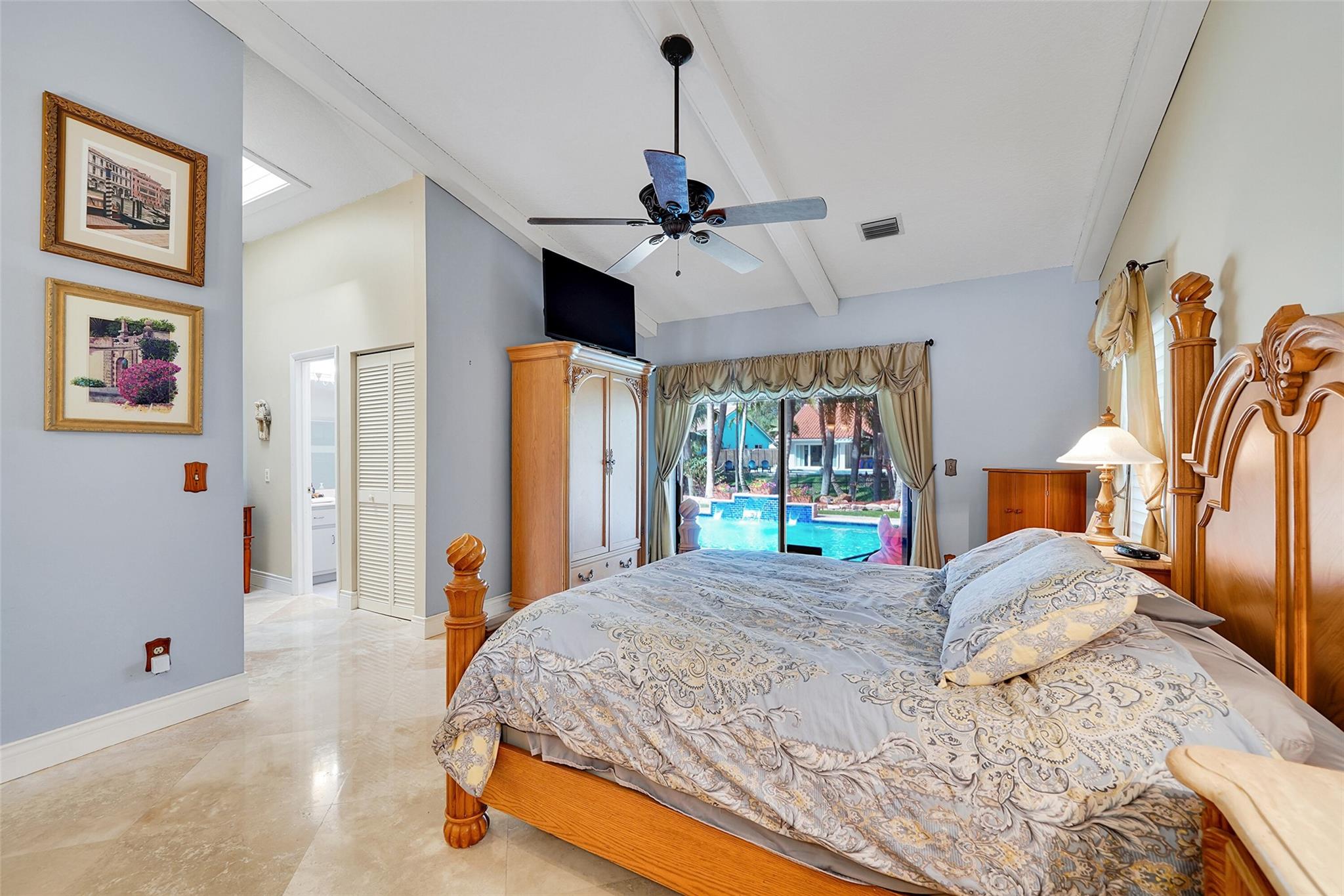 Jacaranda Lakes - Residential