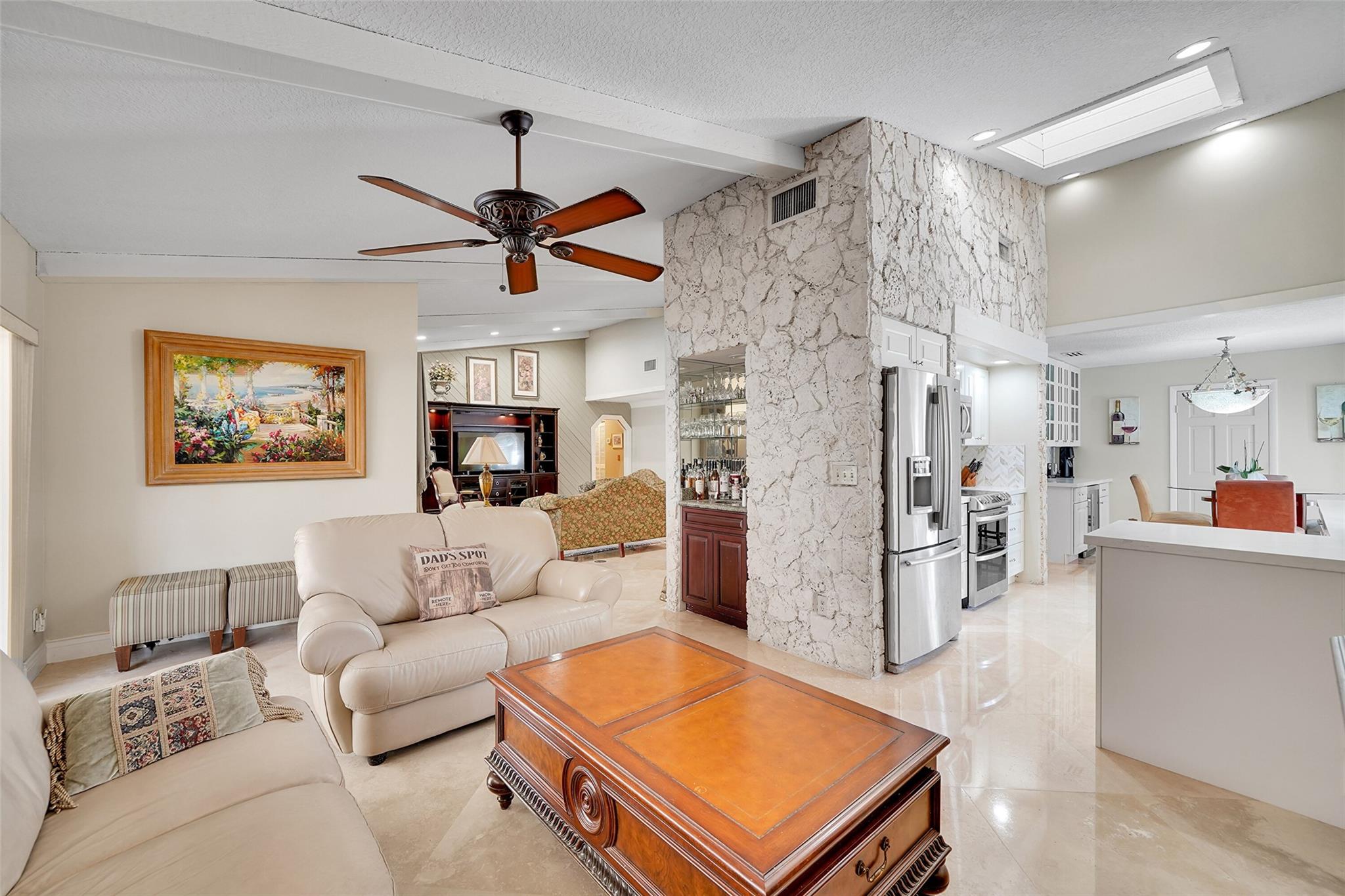 Jacaranda Lakes - Residential
