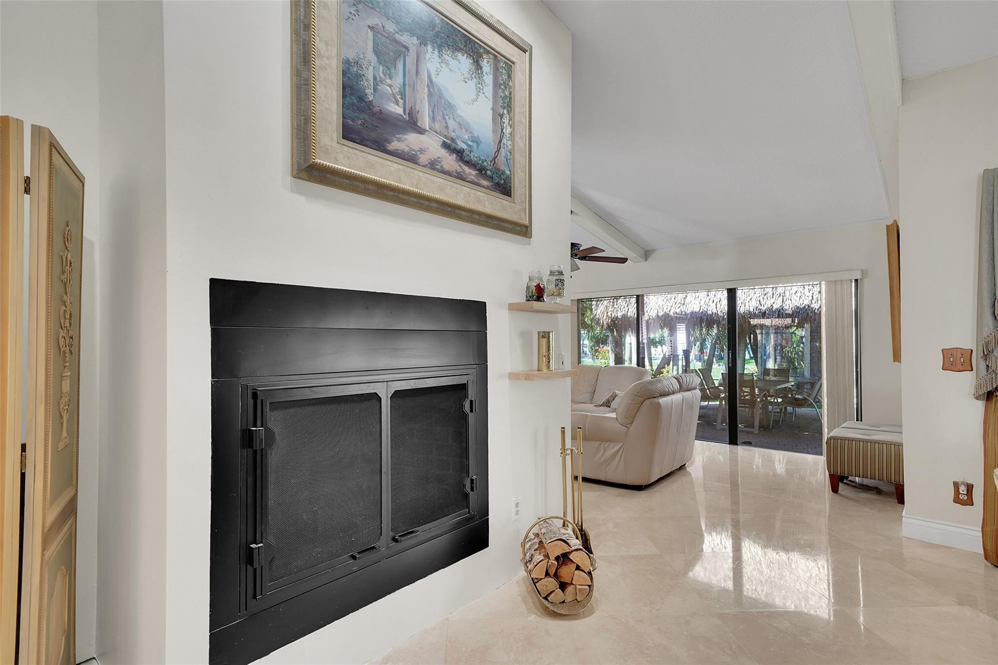Jacaranda Lakes - Residential