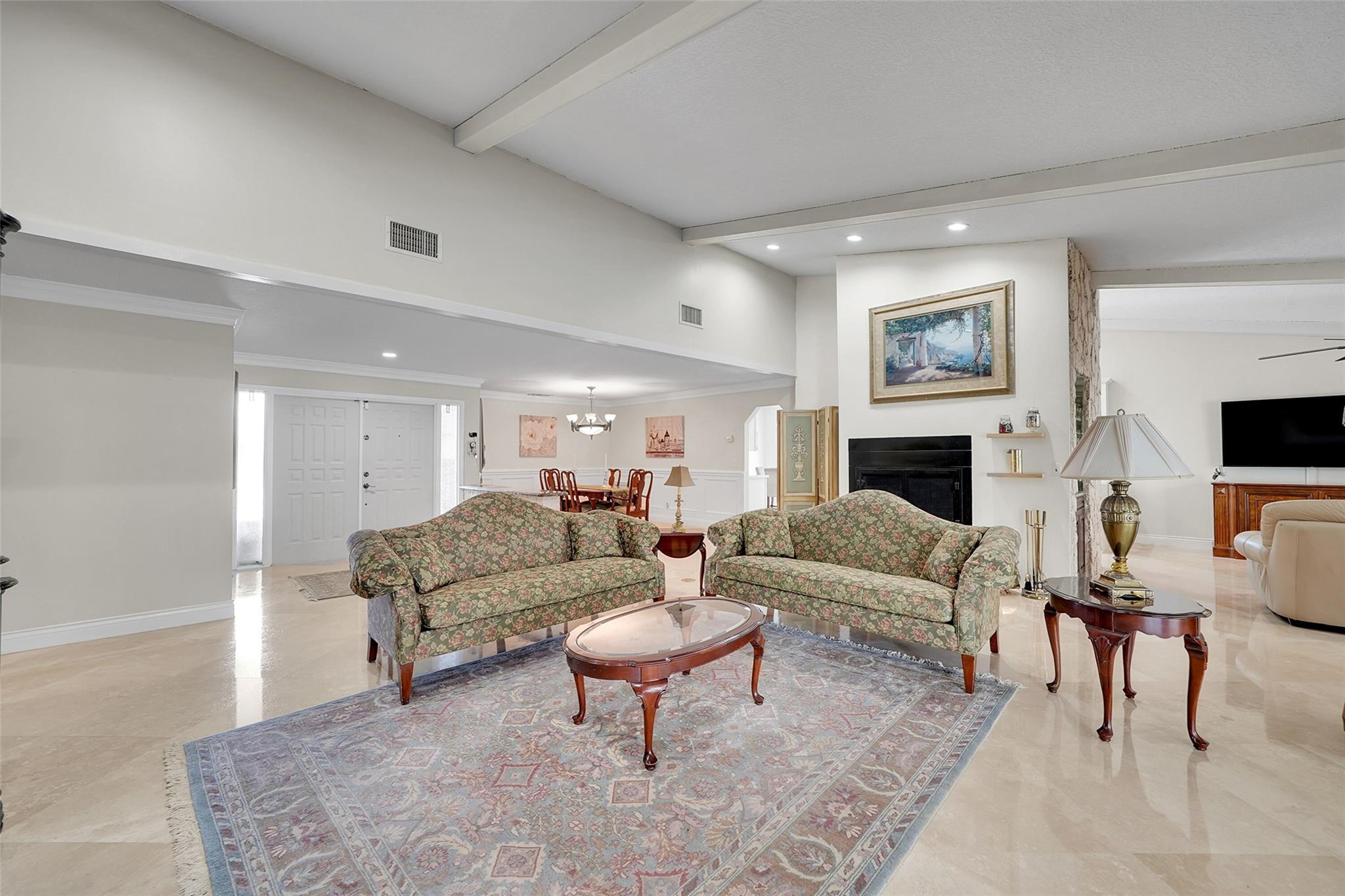 Jacaranda Lakes - Residential