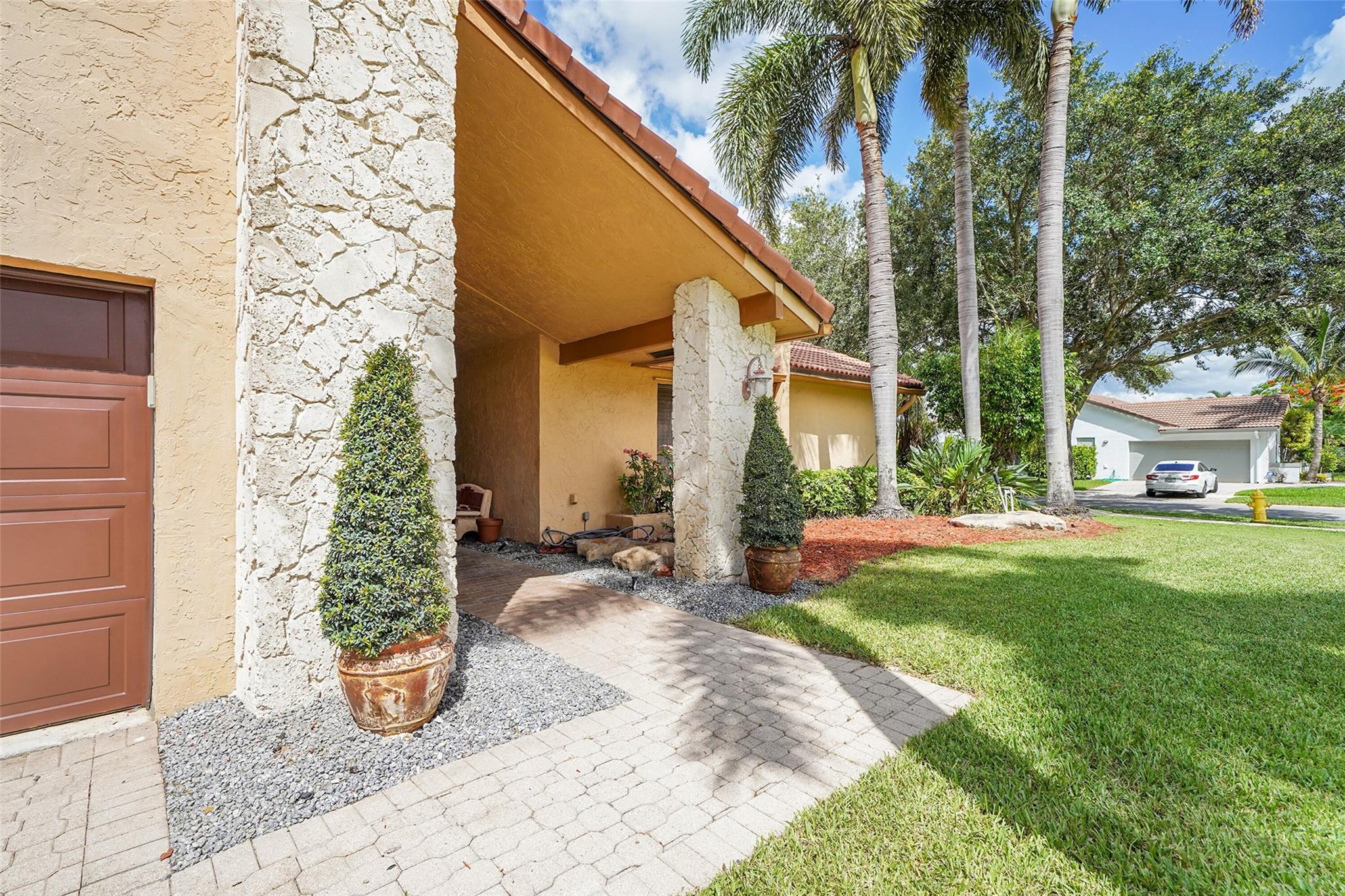 Jacaranda Lakes - Residential