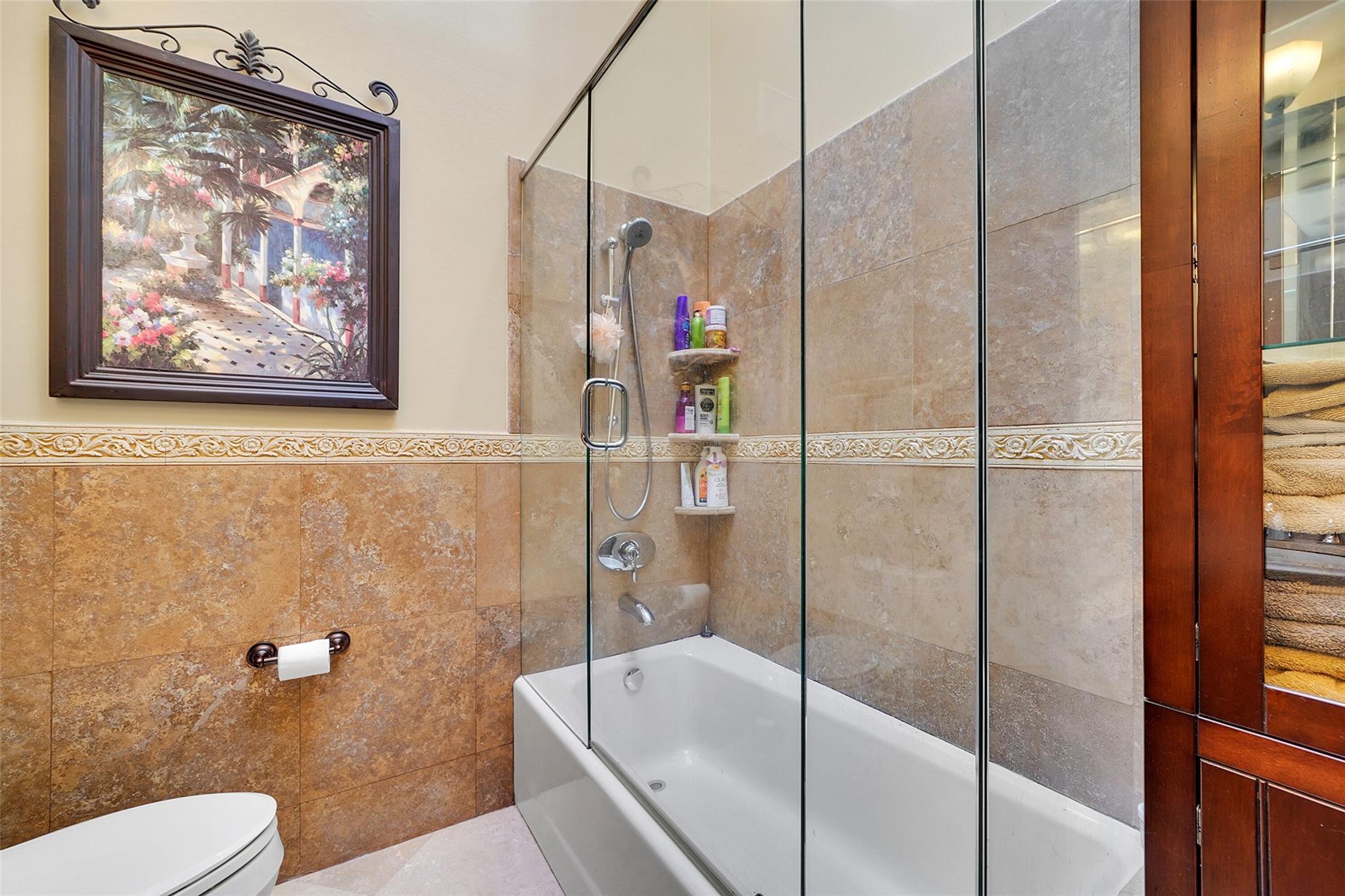 Jacaranda Lakes - Residential