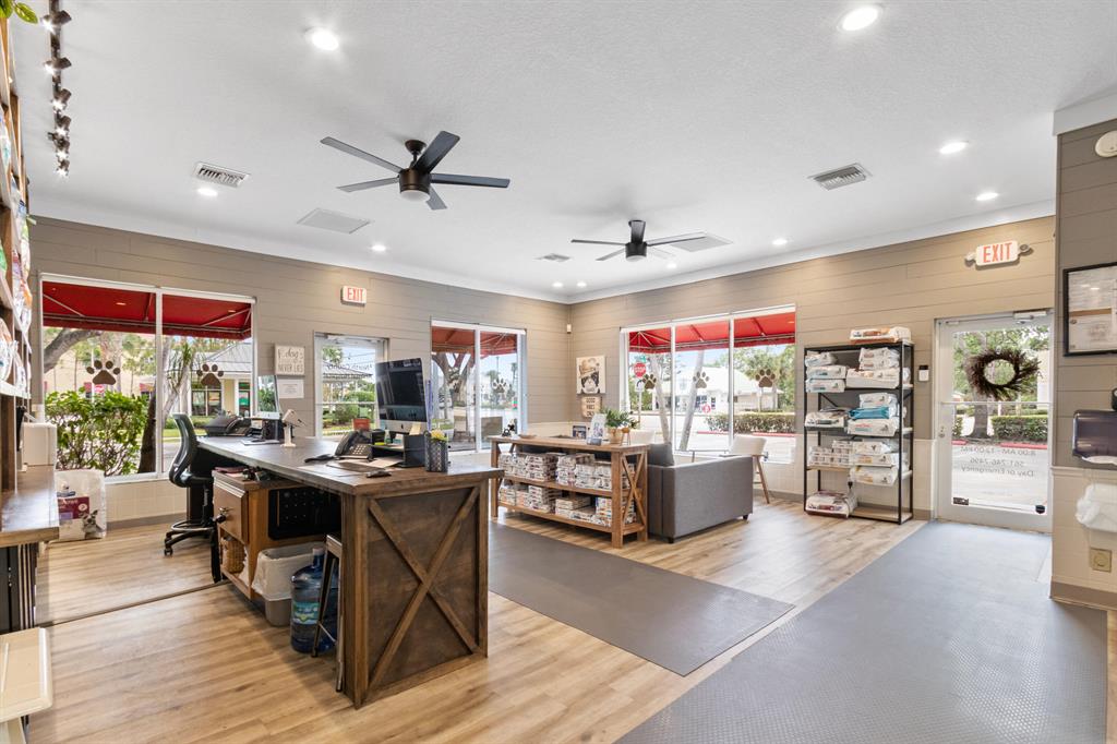 JUPITER TOWNSITE - Commercial Sale