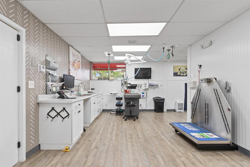 JUPITER TOWNSITE - Commercial Sale