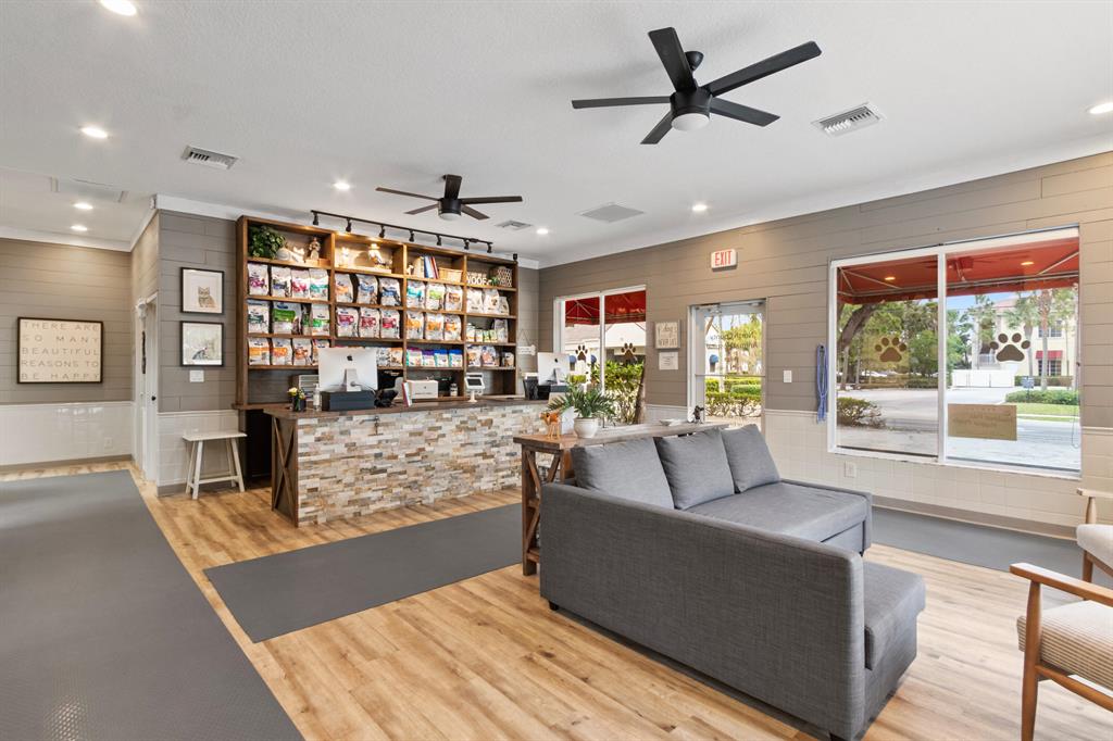 JUPITER TOWNSITE - Commercial Sale