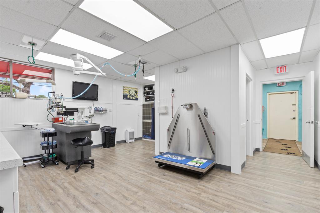 JUPITER TOWNSITE - Commercial Sale