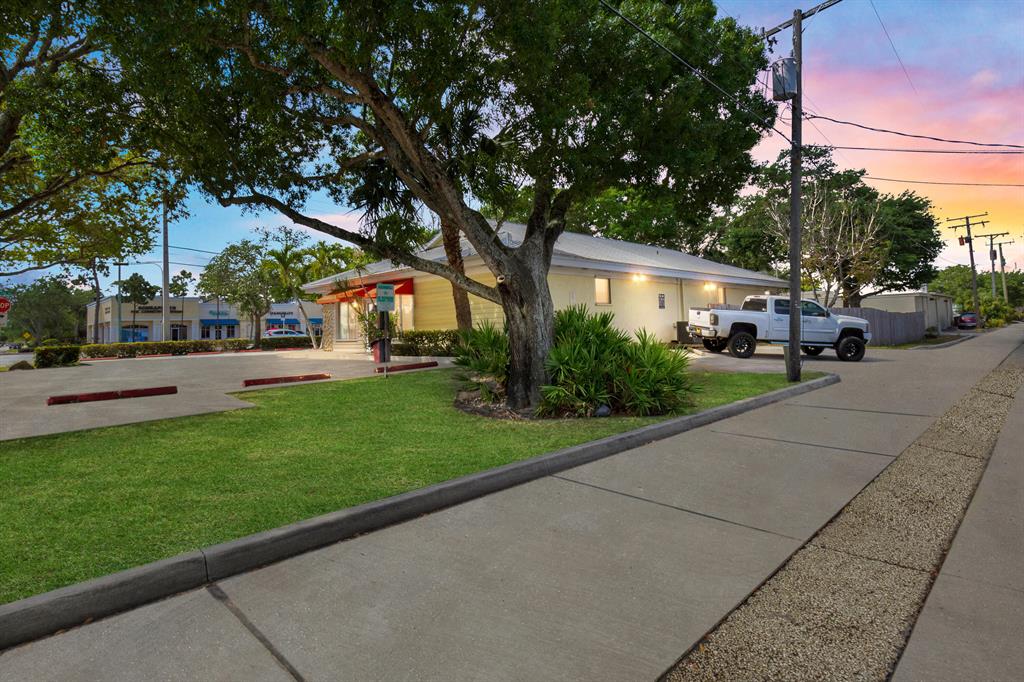 JUPITER TOWNSITE - Commercial Sale