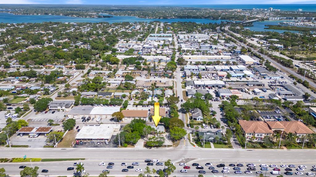 JUPITER TOWNSITE - Commercial Sale