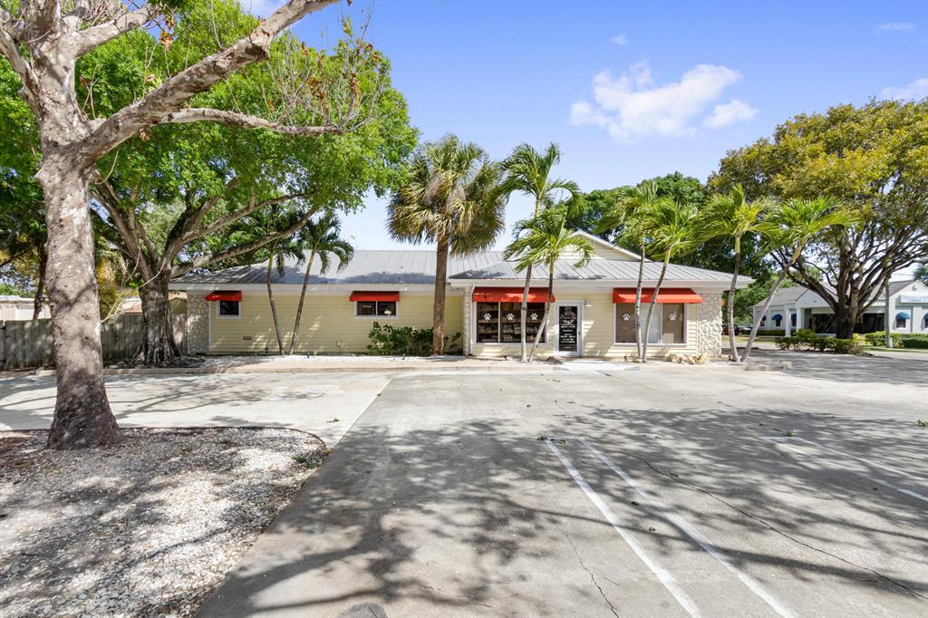 JUPITER TOWNSITE - Commercial Sale