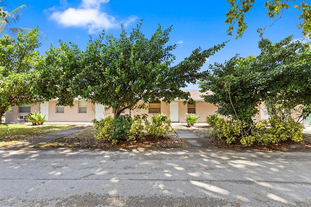 Photo of 804 NW 2nd Avenue #C, Fort Lauderdale, FL 33311 (MLS # B26026650)