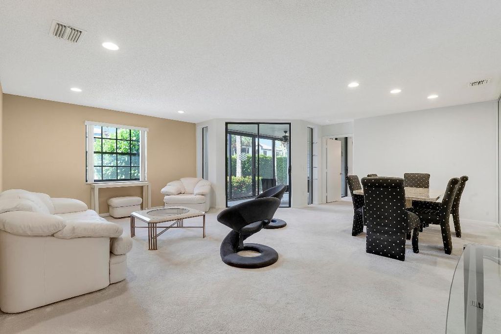 Photo of 5135 Floria Drive #H, Boynton Beach, FL 33437 (MLS # R11116663)