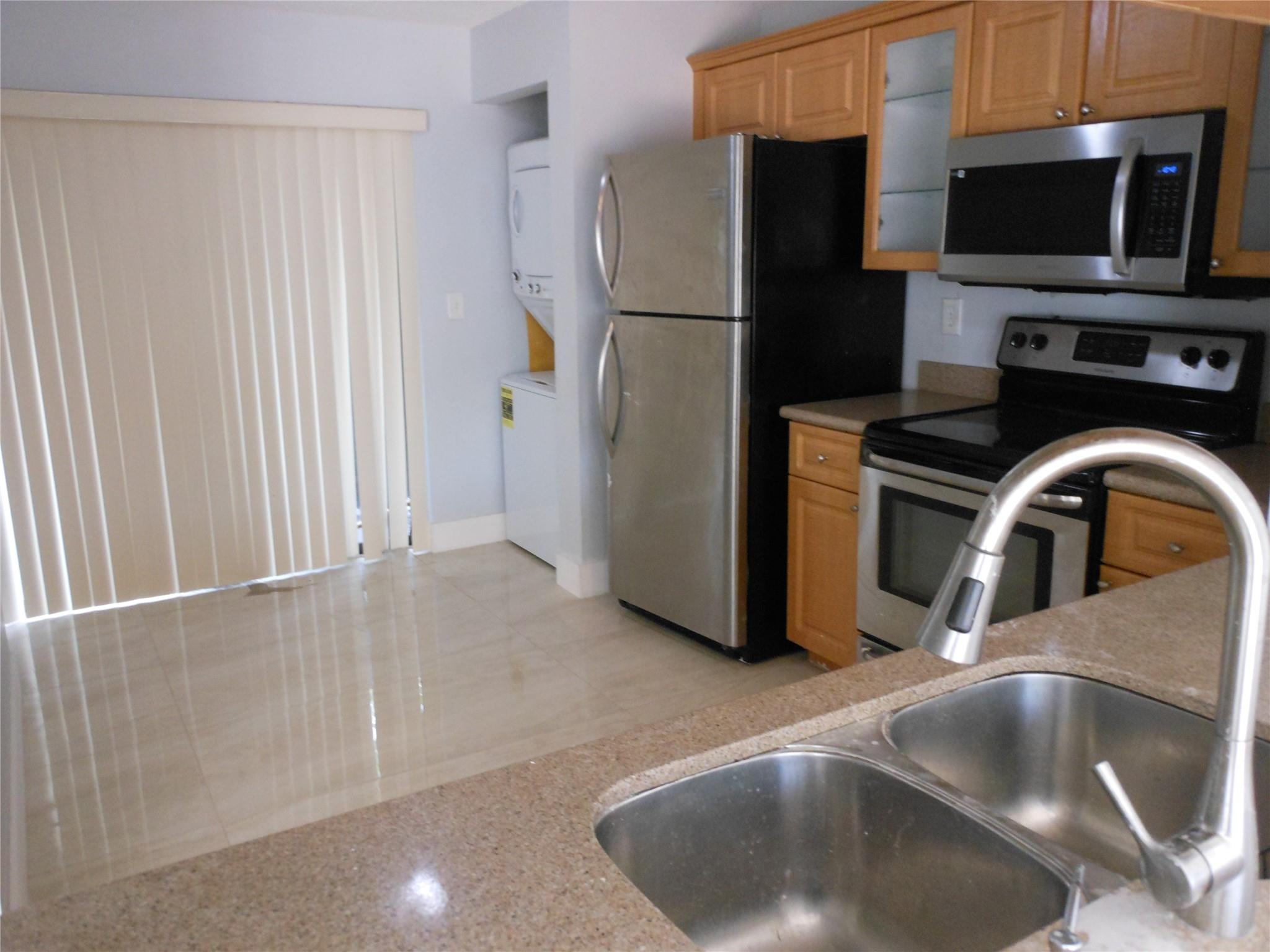TANGLEWOOD TOWNHOMES - Residential Lease