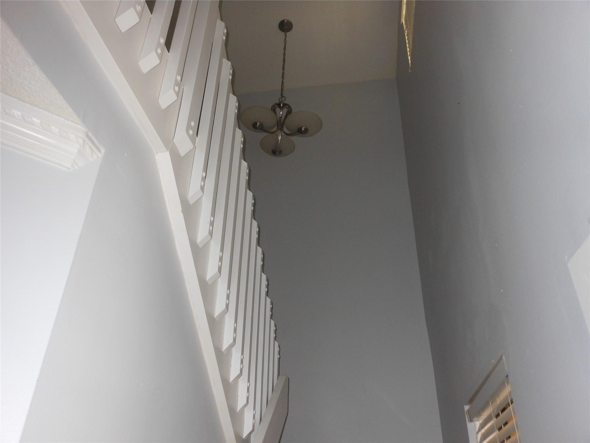 TANGLEWOOD TOWNHOMES - Residential Lease