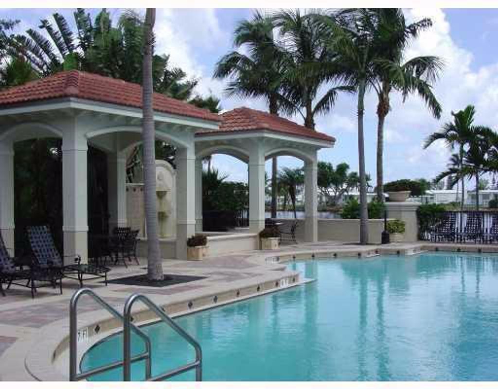 Photo of 3417 Tuscany Way #3417, Boynton Beach, FL 33435 (MLS # R11096071)