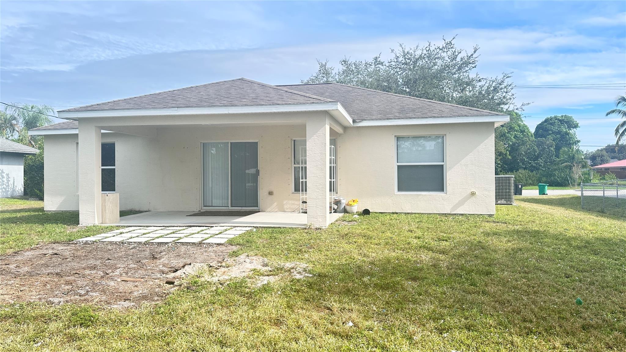 PORT ST LUCIE SECTION 10 - Residential Lease
